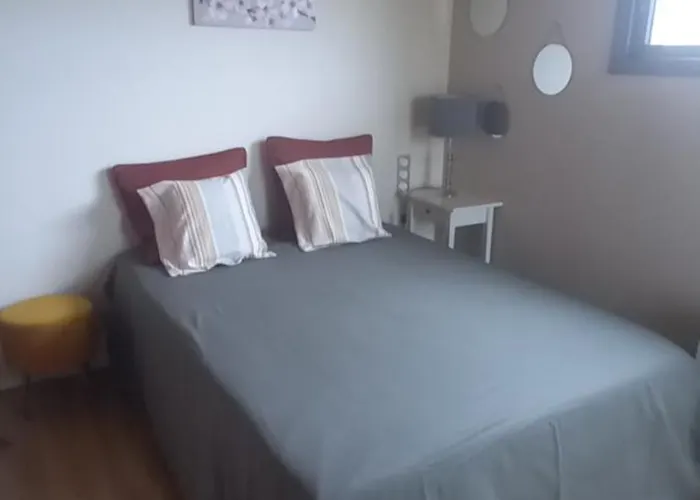 D'hotes De Cecile Bed & Breakfast