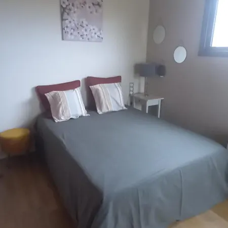 D'hotes De Cecile Bed & Breakfast