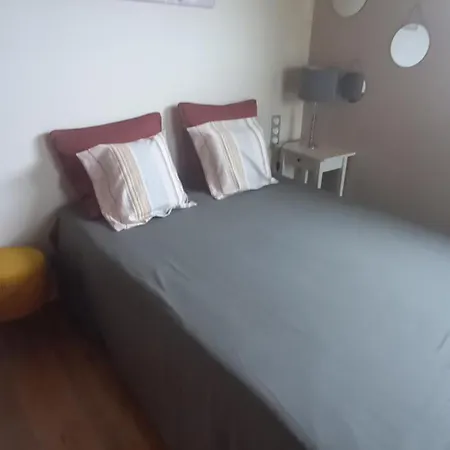 D'hotes De Cecile Bed & Breakfast *